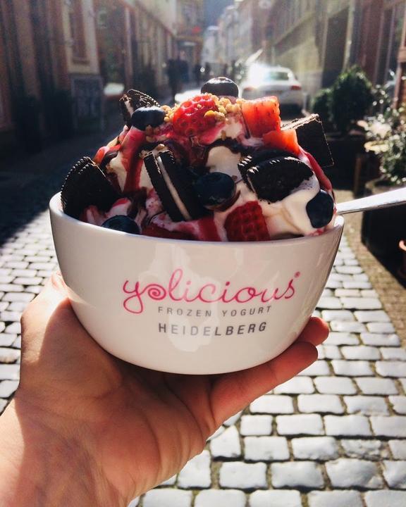 Yolicious Frozen Yogurt